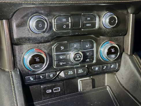 Used 2022 GMC Yukon AT4 AWD/4WD image 14