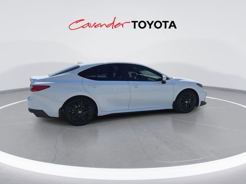 Certified 2025 Toyota Camry SE w/ Convenience Package image 9