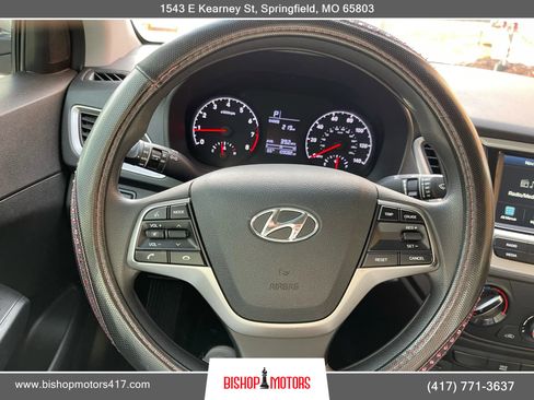 Used 2022 Hyundai Accent SEL image 19