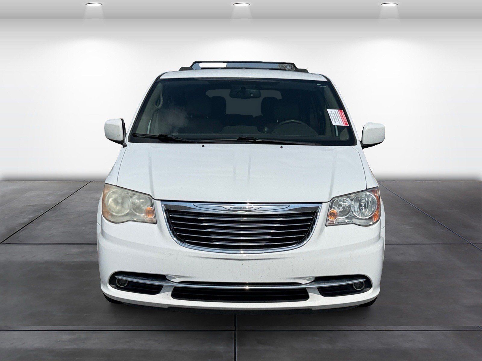Used 2016 Chrysler Town & Country Touring FWD image 6