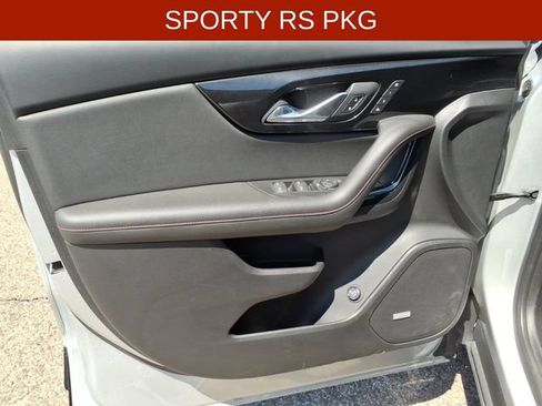 Used 2021 Chevrolet Blazer RS w/ Enhanced Convenience Package AWD/4WD image 9