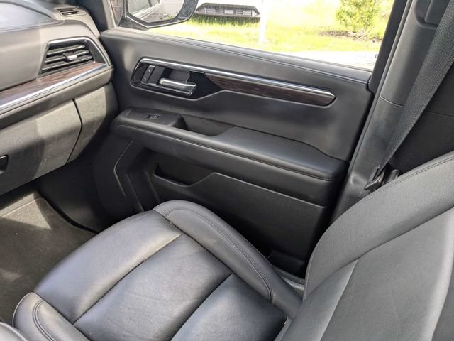 Used 2025 Chevrolet Tahoe LT AWD/4WD image 17