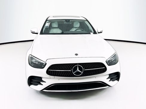 Used 2021 Mercedes-Benz E 350 Sedan image 2