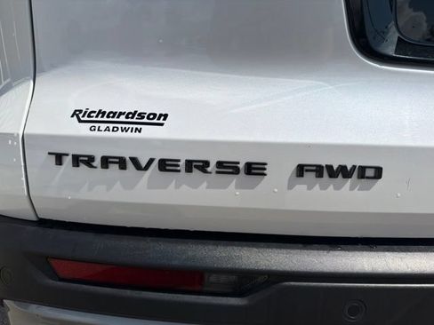 Certified 2025 Chevrolet Traverse Z71 w/ Enhanced Driving Package AWD/4WD image 14