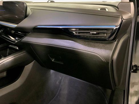 Used 2025 Buick Envision Preferred image 16