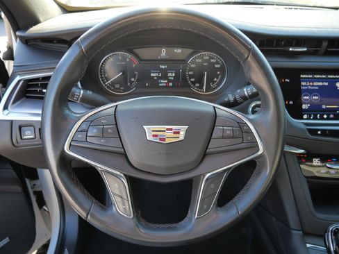 Used 2022 Cadillac XT5 Luxury w/ LPO, Floor Liner Package image 26