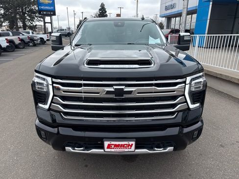Used 2024 Chevrolet Silverado 2500 High Country w/ Technology Package image 8