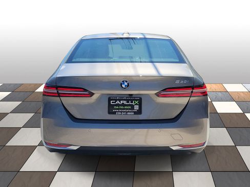 Used 2024 BMW 530i image 6