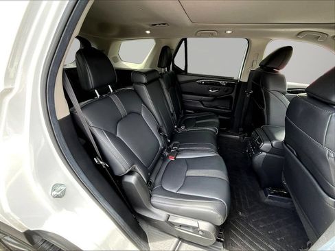 Used 2024 Honda Pilot Touring image 28