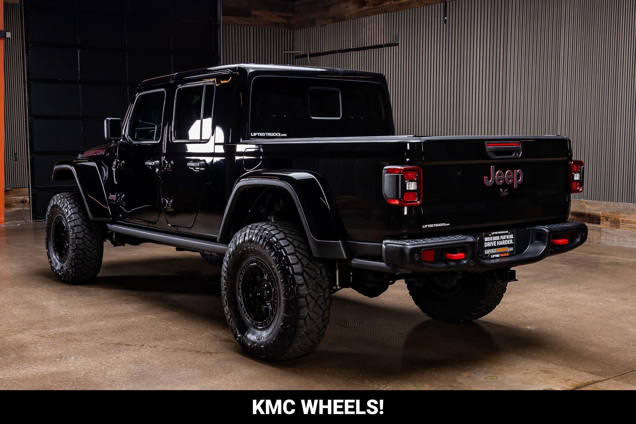 Used 2025 Jeep Gladiator Rubicon w/ Safety Group AWD/4WD image 6