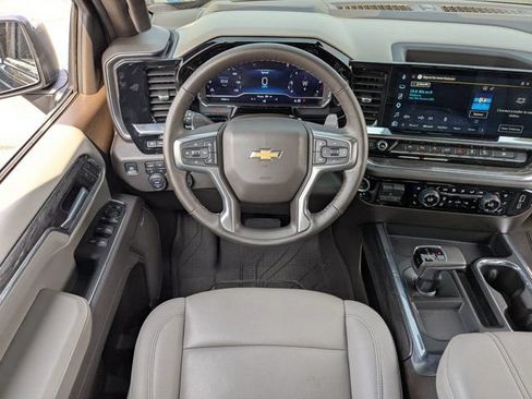 Used 2025 Chevrolet Silverado 1500 LTZ w/ LTZ Premium Package AWD/4WD image 16
