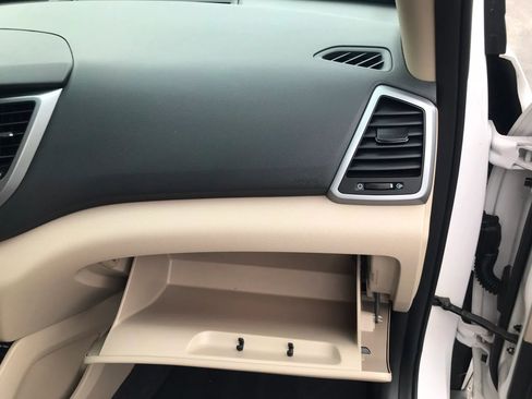 Used 2017 Hyundai Tucson Sport w/ Cargo Package image 51