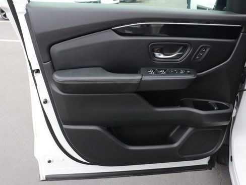 Used 2023 Honda Pilot EX-L image 8