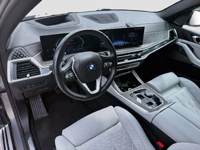 Used 2025 BMW X5 xDrive40i AWD/4WD image 26