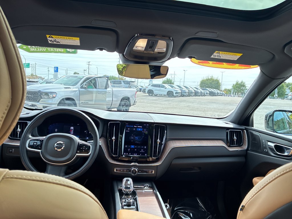 Used 2022 Volvo XC60 B6 Inscription w/ Advanced Package AWD/4WD image 19