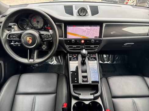 Certified 2026 Porsche Macan S AWD/4WD image 6