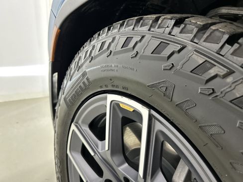 Used 2024 Rivian R1T Adventure AWD/4WD image 33