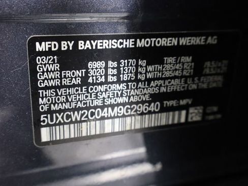 Used 2021 BMW X7 xDrive40i w/ Cold Weather Package image 39