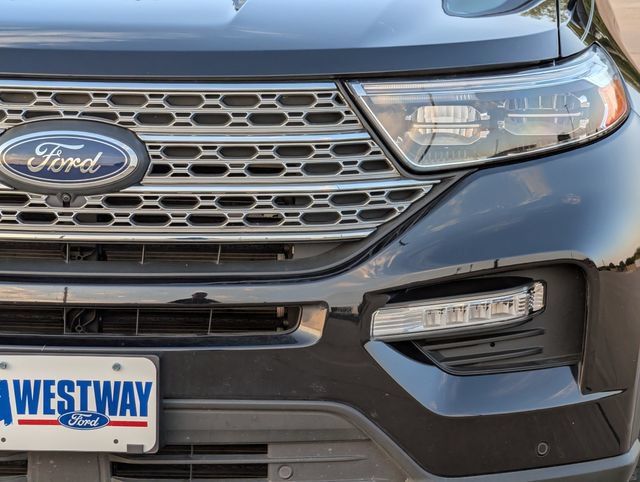 Used 2021 Ford Explorer Limited w/ Equipment Group 301A RWD image 9