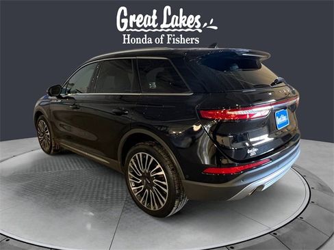 Used 2021 Lincoln Corsair Reserve image 3