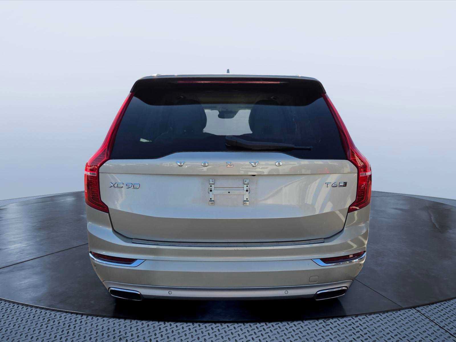 Used 2018 Volvo XC90 T6 Inscription w/ Convenience Package AWD/4WD image 4