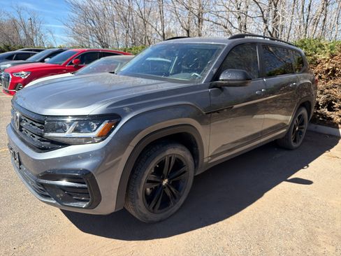 Used 2023 Volkswagen Atlas SEL R-Line image 1