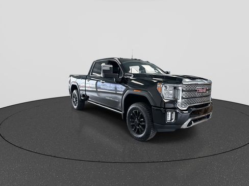 Used 2021 GMC Sierra 2500 Denali w/ Denali Black Diamond Edition image 3