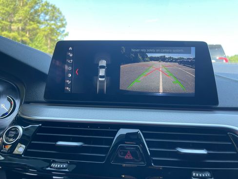 Used 2017 BMW 530i RWD image 6