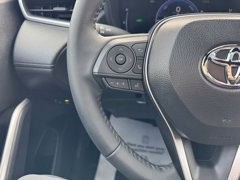 Certified 2026 Toyota Corolla Cross SE image 23