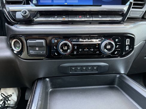 Used 2024 Chevrolet Silverado 2500 LTZ w/ LTZ Premium Package image 14