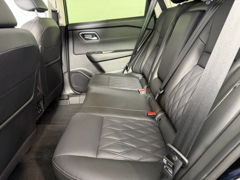 Used 2026 Nissan Rogue Platinum w/ Platinum Premium Package AWD/4WD image 28