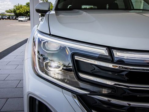 Used 2026 Volkswagen Atlas SE FWD image 5