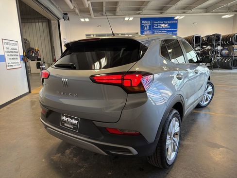 Used 2025 Buick Encore GX Preferred FWD image 5