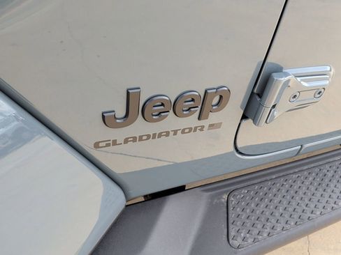 New 2026 Jeep Gladiator Sport image 47