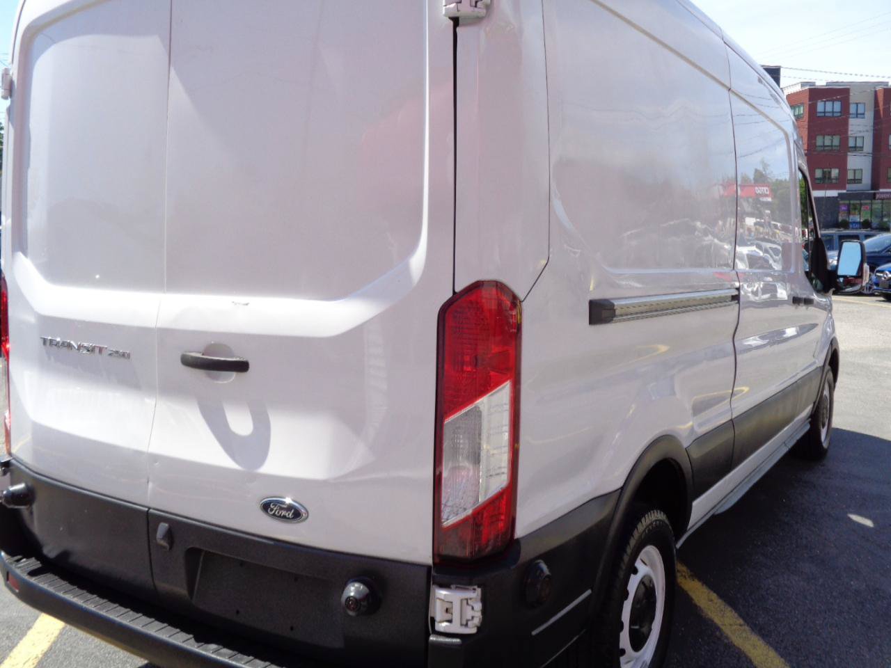 Used 2020 Ford Transit 150 Medium Roof w/ Load Area Protection Package RWD image 15