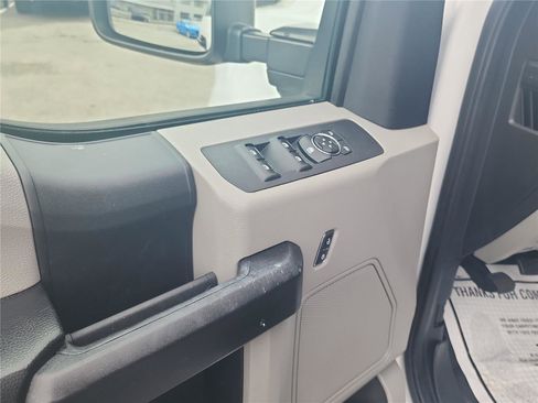 Certified 2019 Ford F250 XL w/ STX Appearance Package image 15