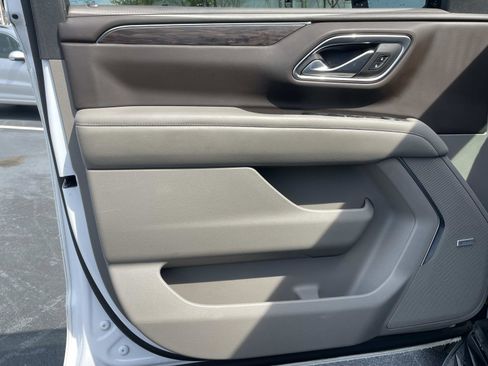 Used 2021 Chevrolet Tahoe LT image 16