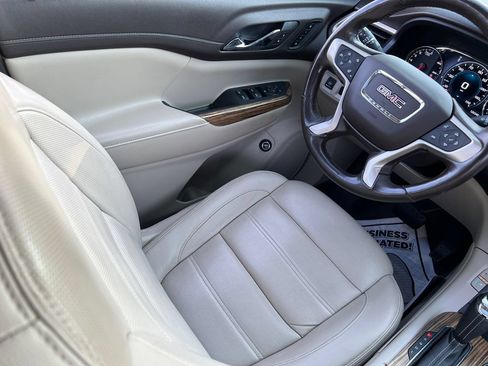 Used 2019 GMC Acadia Denali w/ Technology Package AWD/4WD image 20