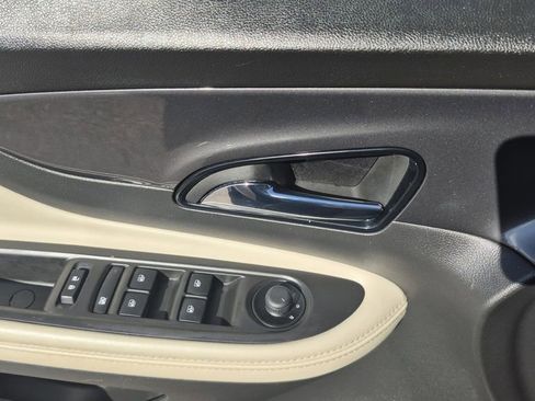 Used 2022 Buick Encore Preferred w/ Safety Package II image 8