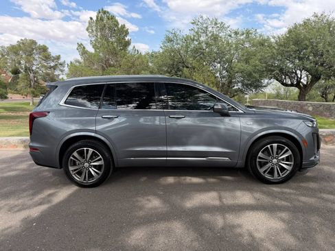 Used 2021 Cadillac XT6 Premium Luxury FWD image 6