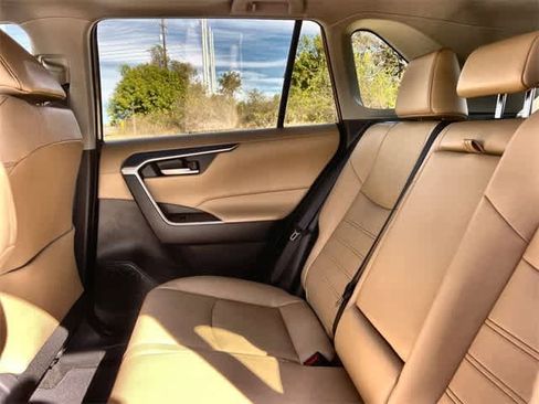 Used 2025 Toyota RAV4 XLE Premium image 14