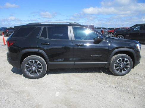 New 2027 GMC Terrain Elevation w/ Elevation Premium Package FWD image 3