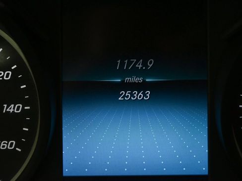 Certified 2022 Mercedes-Benz GLC 300 image 12