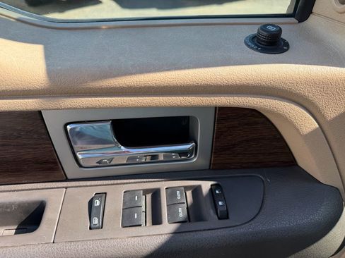 Used 2014 Ford F150 Lariat w/ Equipment Group 502A Luxury AWD/4WD image 11