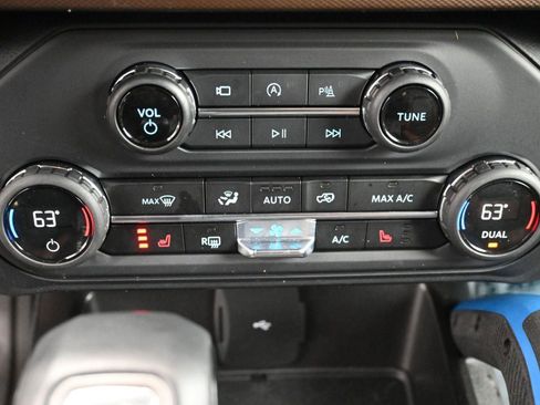 Used 2023 Ford Bronco Outer Banks image 28