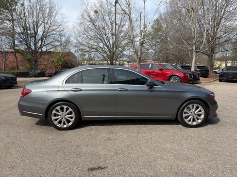 Used 2017 Mercedes-Benz E 300 image 6