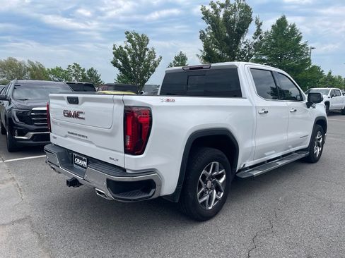 Used 2022 GMC Sierra 1500 SLT w/ SLT Premium Plus Package AWD/4WD image 7