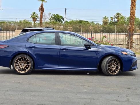 Used 2024 Toyota Camry SE w/ Convenience Package FWD image 3