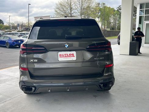 New 2026 BMW X5 sDrive40i image 6