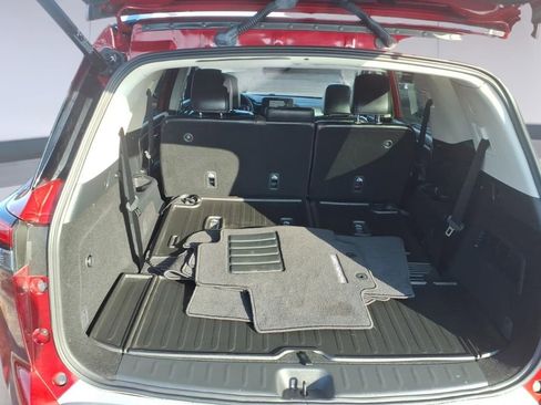 Used 2024 Nissan Pathfinder Platinum w/ Cargo Package image 10